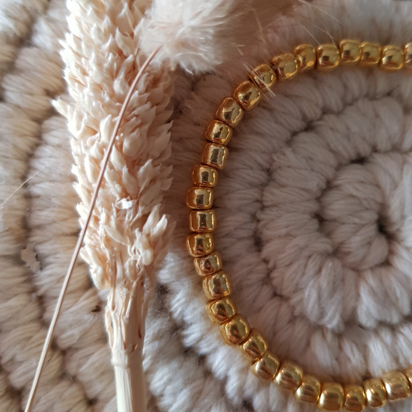Handgemachte 4mm Armbänder mit Gelbgold