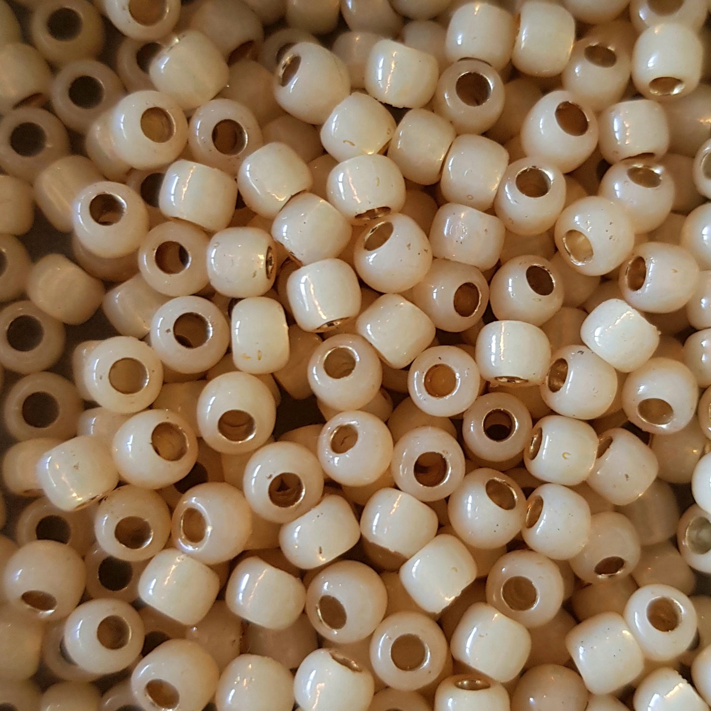 4mm Beige Glasperlen