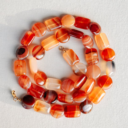 Halskette mit rotem Achat